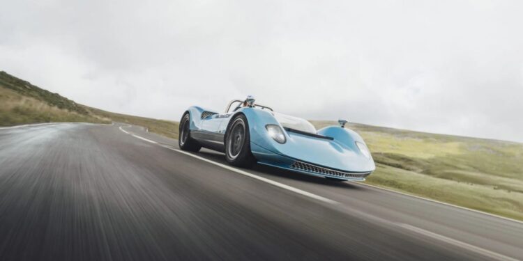 Αυτό το roadster έχει 710 ίππους και ζυγίζει λιγότερο από MX-5!
