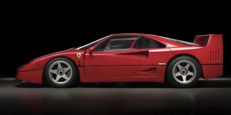 Μια σπάνια Ferrari F40 με 527 ίππους δημοπρατείται