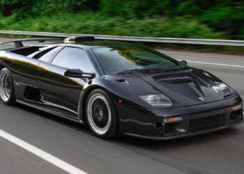 Μία σπάνια Lamborghini Diablo GT στο «σφυρί»