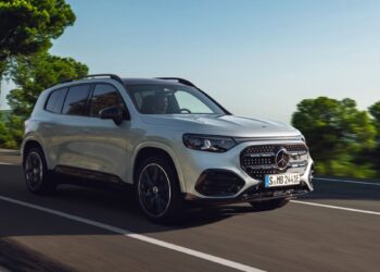Νέα Mercedes-Benz GLB: Το οικογενειακό SUV που αλλάζει τα δεδομένα