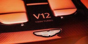 Η Aston Martin βρήκε τρόπο να μην «σκοτώσει» τους V12