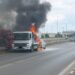 Φωτιά σε φορτηγό δίπλα σε πρατήριο στον παράδρομο της Αθηνών–Λαμίας