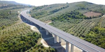 Προχωρούν τα έργα στον άξονα Μπράλος – Άμφισσα. Πότε ολοκληρώνονται;