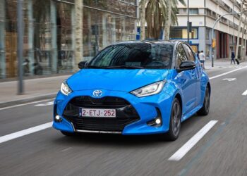 Πόσους μισθούς χρειάζεσαι για να αγοράσεις ένα Toyota Yaris;