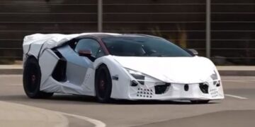 Η Lamborghini ετοιμάζει τη Revuelto SV (+video)