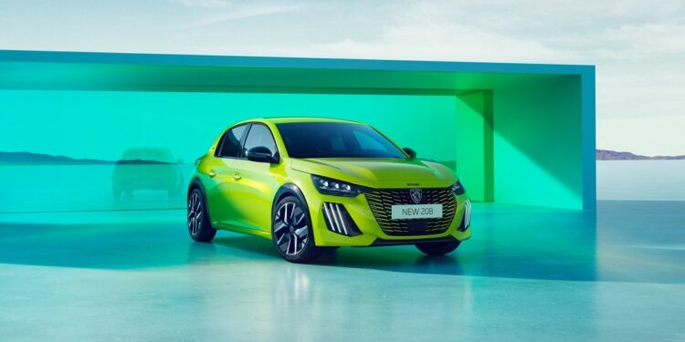 Η Peugeot κρατά «ζωντανό» το βενζινοκίνητο 208