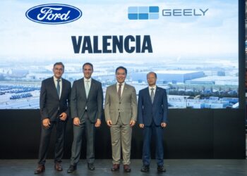 Ford και Geely ενώνουν τις δυνάμεις τους στην Ευρώπη