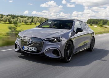 Οδηγούμε την ηλεκτρική Mercedes-Benz C-Class στη Φινλανδία (+τιμή)