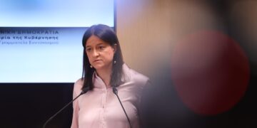 Κεραμέως: Δεν θα ζητηθούν πίσω αναδρομικά από συνταξιούχους με δύο εθνικές συντάξεις - ertnews.gr