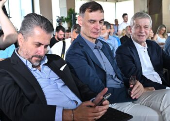 Έρχονται εξελίξεις στον Ολυμπιακό, αναχωρούν για Λας Βέγκας οι άνθρωποι της ομάδας - www.ertsports.gr