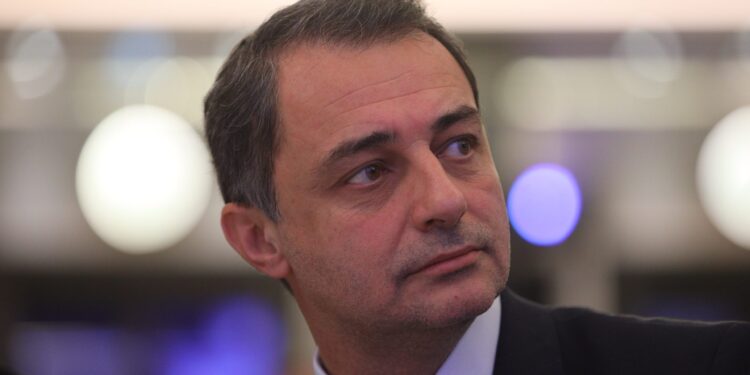 Σενετάκης στο ΕΡΤnews: Κατηγορούμαι για ένα τηλεφώνημα στον τότε πρόεδρο του ΟΠΕΚΕΠΕ - ertnews.gr