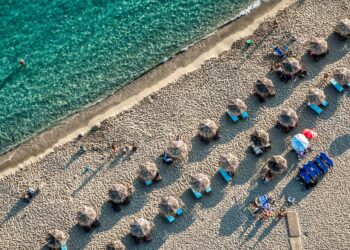 Σε ποιες παραλίες της Αττικής απαγορεύεται η κολύμβηση – Η εγκύκλιος του Υπουργείου Υγείας - ertnews.gr