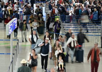Στα 30,7 εκατομμύρια η δυναμική της επιβατικής κίνησης και αύξηση 7,6% κατά τη θερινή περίοδο