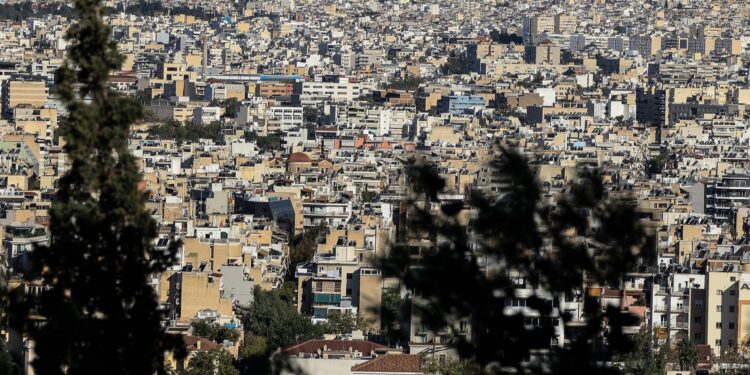 Σκέψεις για παράταση της τριετούς φοροαπαλλαγής σε ιδιοκτήτες που θα ανοίξουν για ενοικίαση τα κλειστά ακίνητα