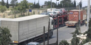 «Πείραζε» τον ταχογράφο με το πάτημα ενός κουμπιού – Χειροπέδες σε οδηγό φορτηγού