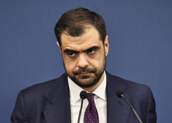 Μαρινάκης: Η ΝΔ εξυπηρετεί κανονικά τα δάνειά της - Οι αυξήσεις των εισοδημάτων να είναι πιο μεγάλες από τις αυξήσεις των τιμών - ertnews.gr