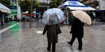 Καιρός: Ισχυρές καταιγίδες, χαλάζι και μπουρίνια μετά τον καύσωνα - Πότε βελτιώνεται το σκηνικό - Πρόγνωση από την Αν. Τυράσκη - ertnews.gr