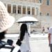 Καύσωνας «90 ωρών»: Πότε και πού αναμένονται 42°C – Τα μέτρα προστασίας και οι συστάσεις του ΕΟΔΥ
