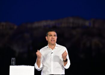 Τσίπρας: Η κυβέρνηση να σταματήσει να δίνει λευκή επιταγή στον Τραμπ