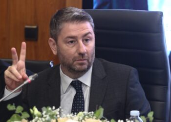 Ανδρουλάκης: Επτά προτάσεις του ΠΑΣΟΚ για τη στήριξη των μικρομεσαίων επιχειρήσεων – Σφοδρή κριτική στην κυβέρνηση για ακρίβεια και φορολογία