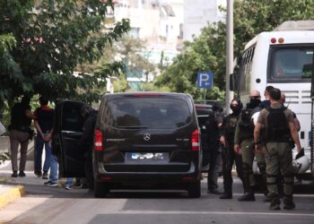 Marfin: Τα στοιχεία και οι φωτογραφίες που οδήγησαν στην ταυτοποίηση των συλληφθέντων - ertnews.gr