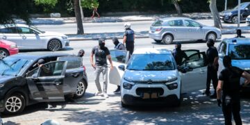 Θεσσαλονίκη: Σφίγγει ο κλοιός για την σύλληψη τριών ατόμων για τις άλλες δυο εμπρηστικές επιθέσεις - ertnews.gr