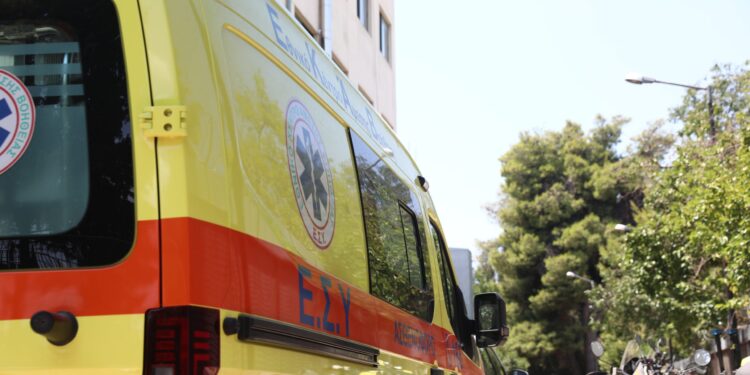 Πειραιάς: Νεκροί εντοπίστηκαν 28χρονος και 22χρονη μέσα σε αυτοκίνητο σε γκαράζ – Έρευνα για τα αίτια θανάτου - ertnews.gr