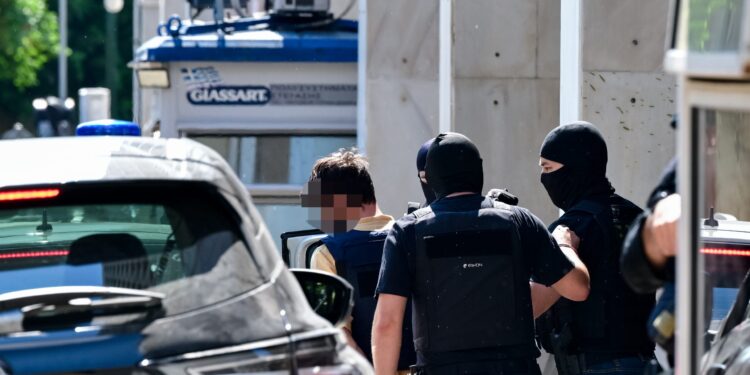 Marfin: Τα φωτογραφικά καρέ που ξεκλείδωσαν την υπόθεση και τα ανοιχτά ερωτήματα - ertnews.gr