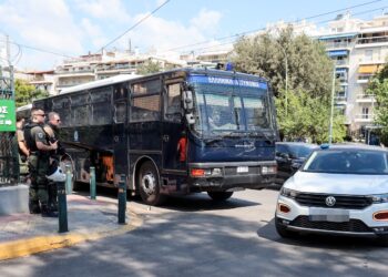 Υπόθεση Marfin: Με ειδική μεταγωγή έγινε η μεταφορά του 42χρονου στις Φυλακές Ναυπλίου - Μόνος σε κελί υψίστης ασφαλείας - ertnews.gr