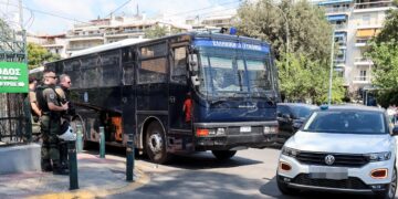 Υπόθεση Marfin: Με ειδική μεταγωγή έγινε η μεταφορά του 42χρονου στις Φυλακές Ναυπλίου - Μόνος σε κελί υψίστης ασφαλείας - ertnews.gr