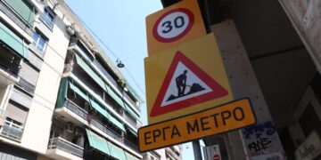 Συνάντηση Δούκα με κατοίκους τις Κυψέλης: Ο Δήμος Αθηναίων καλύπτει το κόστος της αξιολόγησης των ρωγμών