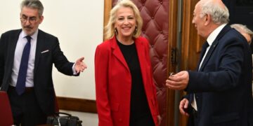 ΣΥΡΙΖΑ: Ανασύνταξη δυνάμεων και κρίσιμες αποφάσεις στην Κεντρική Επιτροπή - «Δεν περισσεύει καμία και κανένας» - ertnews.gr