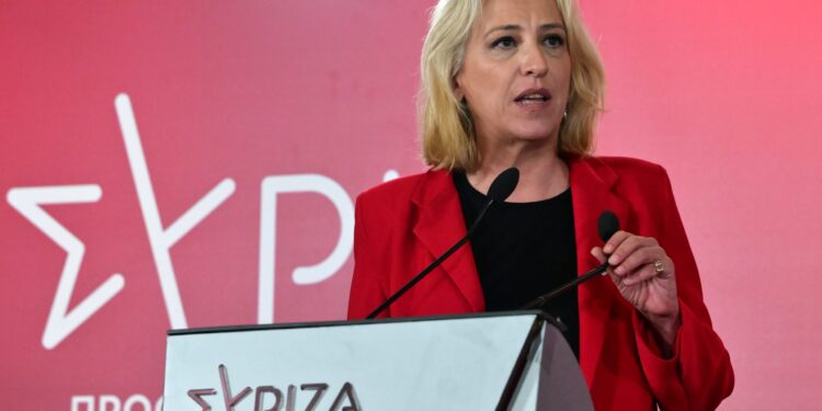 Δούρου: Τιμάμε τις έδρες μας, δεν τις βγάζουμε σε πλειστηριασμό - Οφείλουμε να ανατάξουμε το κόμμα μας, ο ΣΥΡΙΖΑ θα είναι παρών στη Βουλή