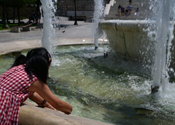 Καιρός: «Καμίνι» η χώρα την Τετάρτη – Έως 43°C, ακραίος κίνδυνος πυρκαγιάς σε πέντε περιοχές και έκτακτο δελτίο της ΕΜΥ - ertnews.gr