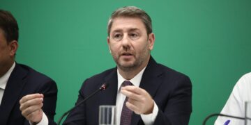 Ανδρουλάκης: Η ενεργειακή πρόταση του ΠΑΣΟΚ μπορεί να οδηγήσει σε ένα πράσινο και ανθεκτικό πλαίσιο