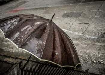 Καιρός: Ισχυρές καταιγίδες σε ανατολική χώρα και Αιγαίο – Βελτίωση από την Κυριακή - ertnews.gr