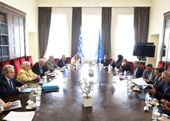 Τρίτος γύρος συνομιλιών με Λιβύη: Πάγια θέση της Αθήνας η οριοθέτηση ΑΟΖ στη βάση του Δικαίου της Θάλασσας - ertnews.gr