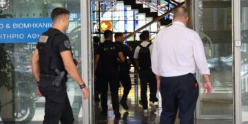 Φάρσα τα τηλεφωνήματα για τοποθέτηση βομβών στο προξενείο της Γαλλίας, στην πρεσβεία της Αιγύπτου, στο ΕΒΕΑ και στο ΒΕΑ - ertnews.gr