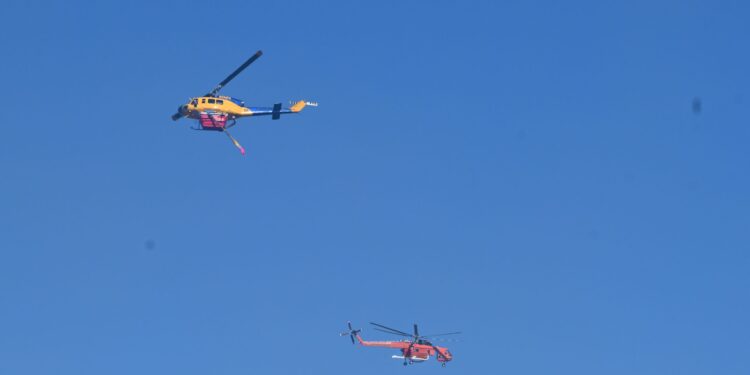Πυρκαγιά σε χαμηλή βλάστηση στον Ασπρόπυργο - Κινητοποιήθηκε η Πυροσβεστική - ertnews.gr
