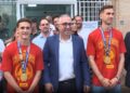Τους... ζύγισαν με ντομάτες: Η ξεχωριστή υποδοχή σε Γκάβι και Φαμπιάν Ρουίθ (video) - www.ertsports.gr
