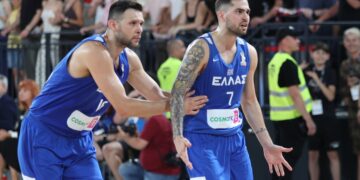 Χαρακίρι της Ελλάδας και η πρόκριση δυσκολεύει - www.ertsports.gr