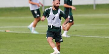 Ο επόμενος σταθμός στην καριέρα του Μανώλη Σιώπη και οι λεπτομέρειες της συμφωνίας - www.ertsports.gr