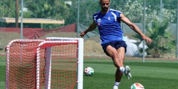 «Στα "ασπρόμαυρα" ο Χατζηδιάκος το επόμενο 48ωρο» (audio) - www.ertsports.gr