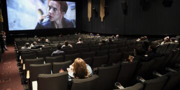Ιταλία: Η Ρώμη μετατρέπει τους κινηματογράφους σε καταφύγια δροσιάς λόγω καύσωνα