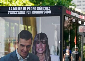 Πονοκέφαλος για Πέδρο Σάντσεθ: Σε δίκη για διαφθορά παραπέμπεται η σύζυγός του