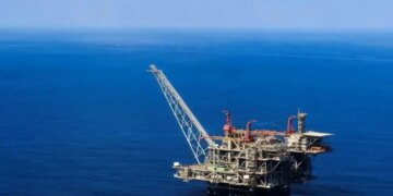 Bloomberg: Eni και TotalEnergies δρομολογούν την αξιοποίηση του κοιτάσματος «Κρόνος» στην Κύπρο – Στόχος η παραγωγή το 2028