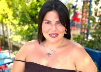 Η Δανάη Μπάρκα έκανε μία εντυπωσιακή αλλαγή στα μαλλιά της, 1,5 μήνα μετά τον γάμο της