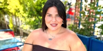 Η Δανάη Μπάρκα έκανε μία εντυπωσιακή αλλαγή στα μαλλιά της, 1,5 μήνα μετά τον γάμο της