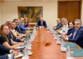 Θεοδωρικάκος: Από 31 Αυγούστου οι μειώσεις τιμών σε βασικά προϊόντα – Στόχος εκπτώσεις τουλάχιστον 5% στα νοικοκυριά