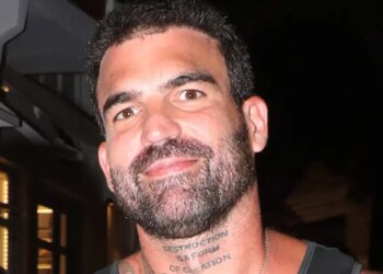 O Δημήτρης Αλεξάνδρου ανέβασε νέο βίντεο με τη Ρία Ελληνίδου